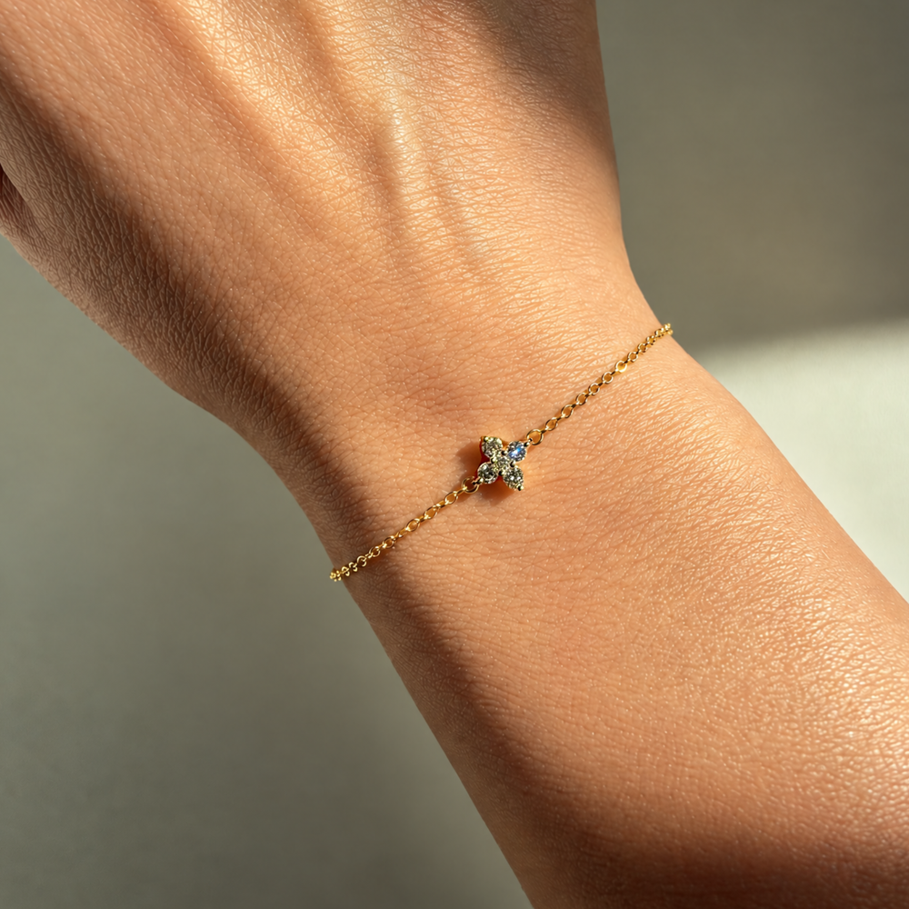  Diamond Flower Bracelet yellow gold 